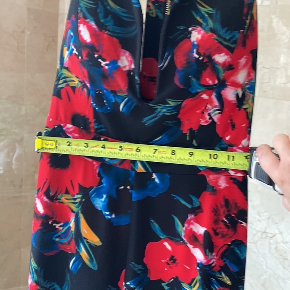 🌺🌼Bebe jumpsuit 🌼🌹 - Picture 8 of 10